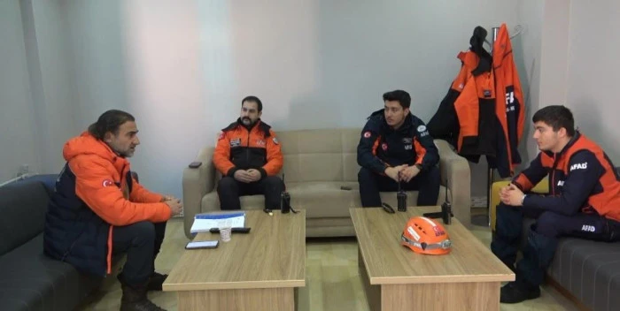 6 Şubat'ta enkazdan umuda uzanan sesler