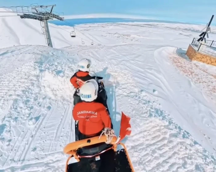 Abalı Kayak Merkezi'nde JAK timlerinden g&uuml;venlik devriyesi