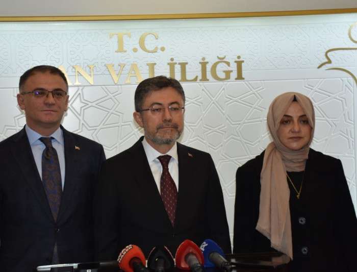 Bakan Yumaklı: "3 milyar 870 milyon liralık hayvancılık destekleme ödemeleri Cuma günü hesaplara yatırılacak"