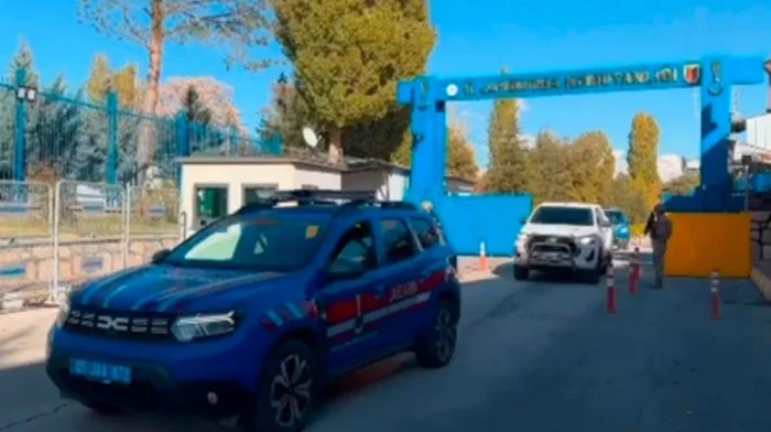 Van merkezli 2 ilde 'nitelikli dolandırıcılık' operasyonu: 3 gözaltı