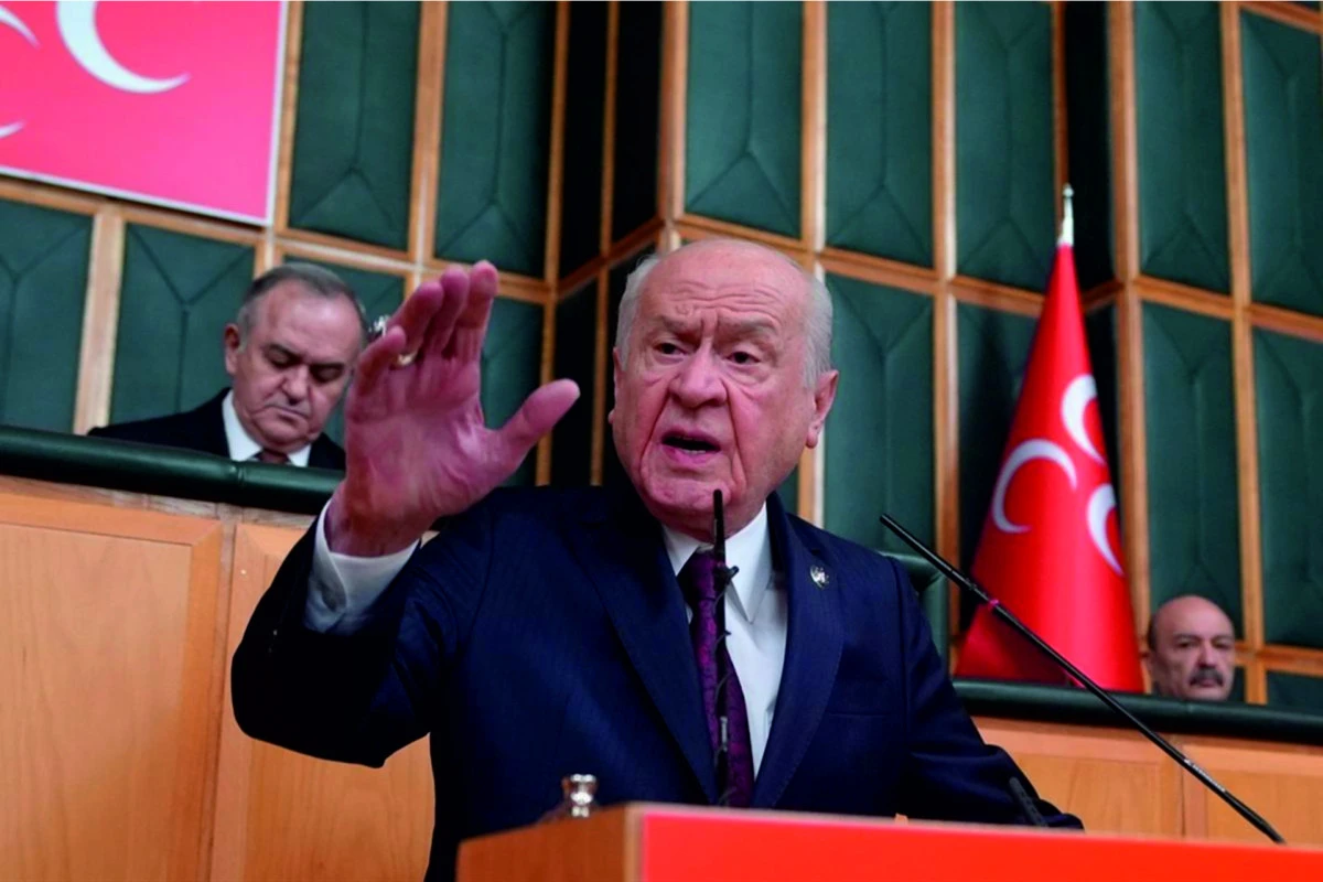 Bah&ccedil;eli, &Ouml;calan i&ccedil;in stat&uuml; &ouml;nerisinde bulundu