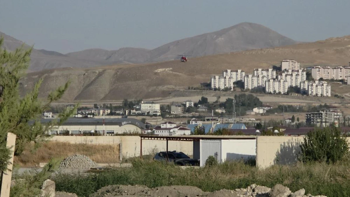 Bah&ccedil;esaray&rsquo;da perikardit hastası helikopter ambulansla Van&rsquo;a sevk edildi