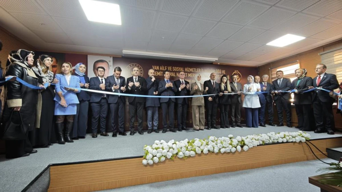  Bakan G&ouml;ktaş: "28 Şubat'ın karanlık izlerini silmek i&ccedil;in gece g&uuml;nd&uuml;z demeden &ccedil;alışmaya devam edeceğiz"