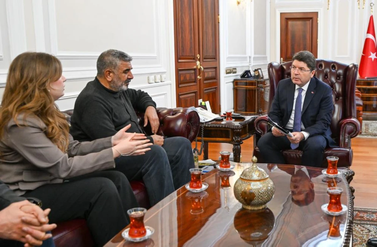 Bakan Tun&ccedil;: "Rojin Kabaiş&rsquo;in &ouml;l&uuml;m&uuml;yle ilgili soruşturma titizlikle s&uuml;rd&uuml;r&uuml;l&uuml;yor"