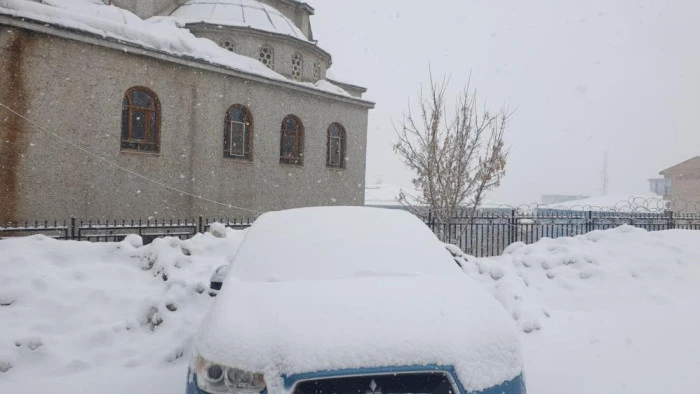 Başkale&rsquo;de kar yağışı