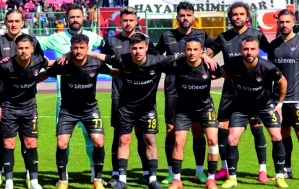 Batmanspor ve Vanspor taraftarlarını taşıyan araçlar, Kayseri'de oynanacak final öncesi Elazığ güzergahını kullnamayacak