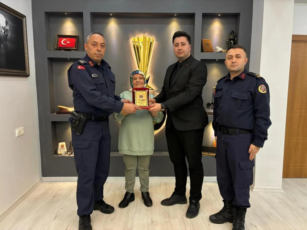 Bilecik&rsquo;te Jandarma Vakfı'na anlamlı bağış