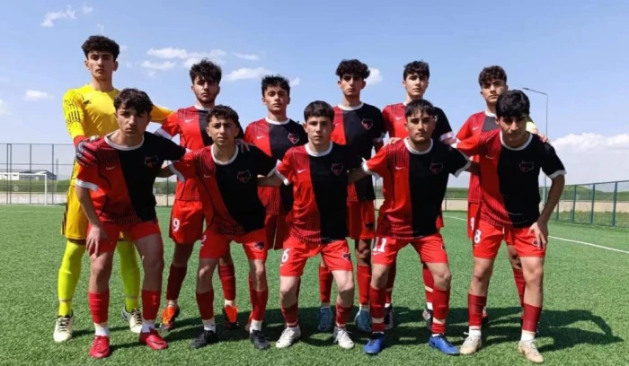 Büyükşehir Belediyespor'dan Vanspor’a altyapı desteği