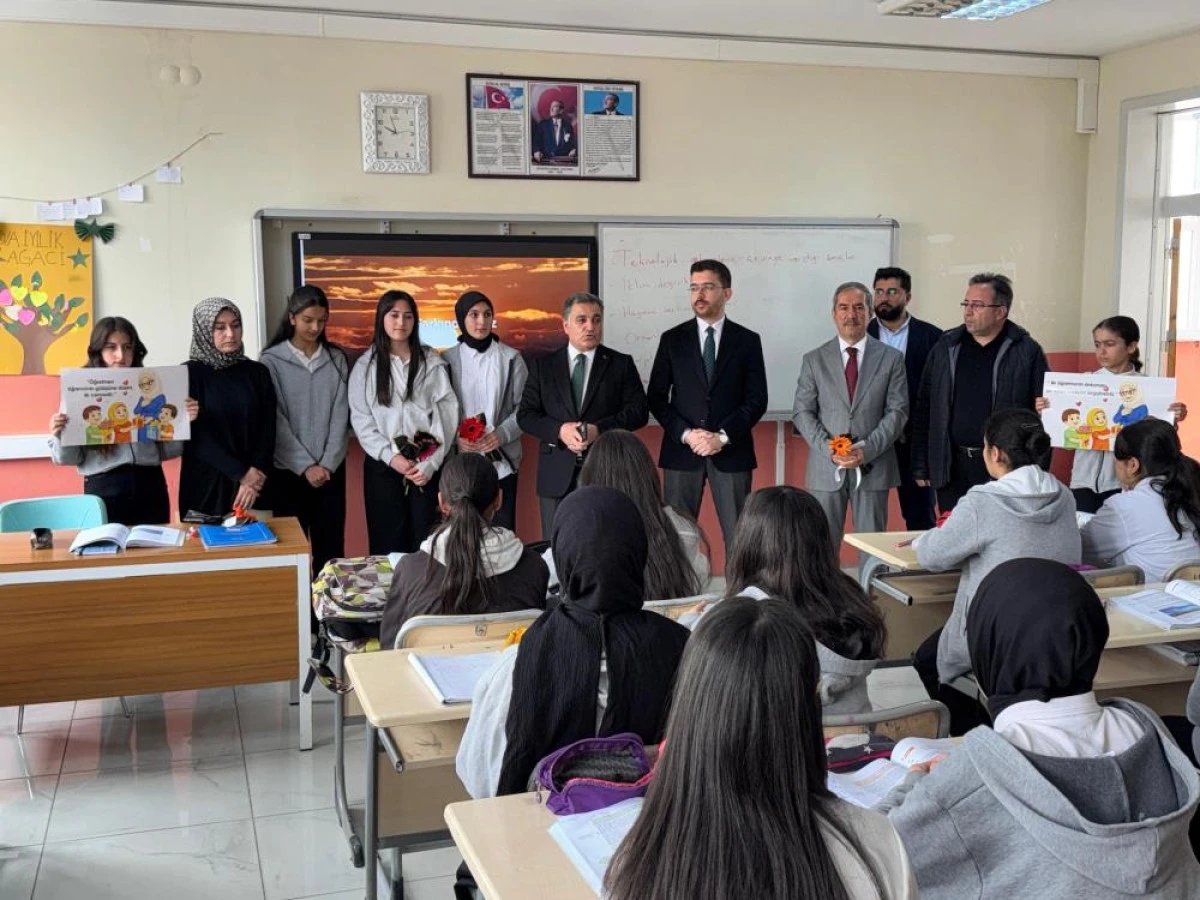 &Ccedil;aldıran M&uuml;ft&uuml;l&uuml;ğ&uuml;nden &ouml;ğretmenlere "Ge&ccedil;miş Olsun" &ccedil;i&ccedil;eği