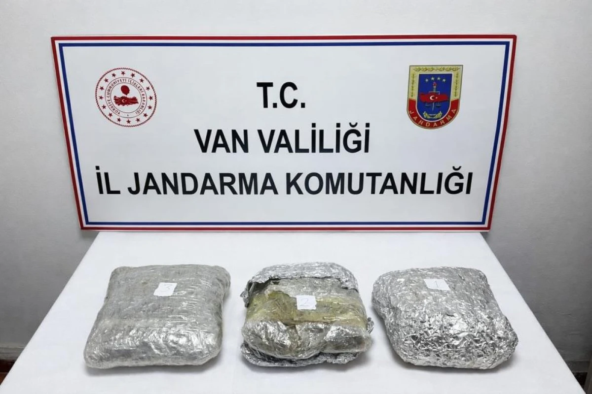 &Ccedil;aldıran&rsquo;da 4 kilo 60 gram skunk ele ge&ccedil;irildi