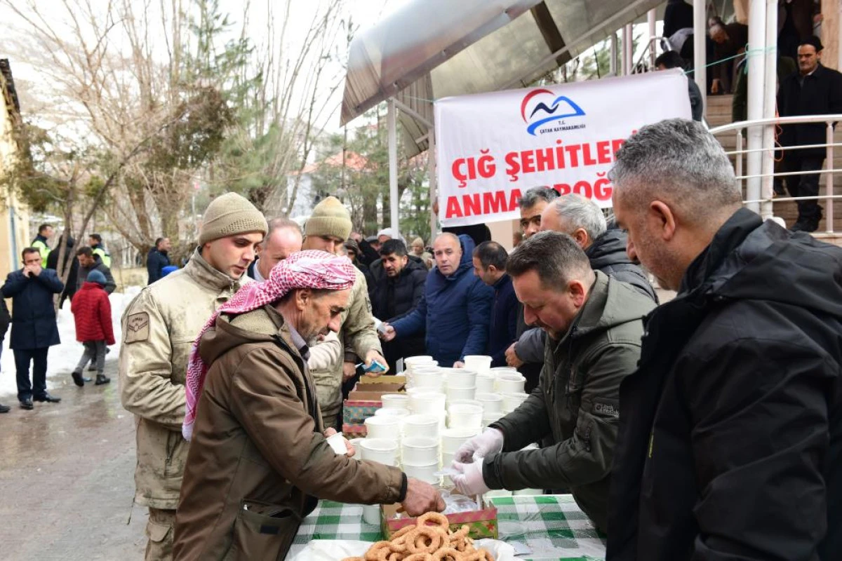 &Ccedil;atak'ta &ccedil;ığ felaketinde hayatını kaybeden 42 kişi anıldı