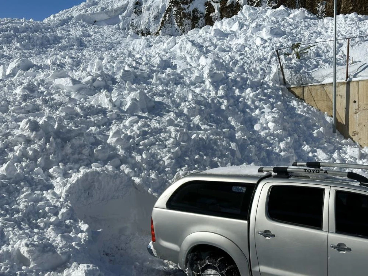 &Ccedil;atak'ta iki ayrı &ccedil;ığ d&uuml;şt&uuml;