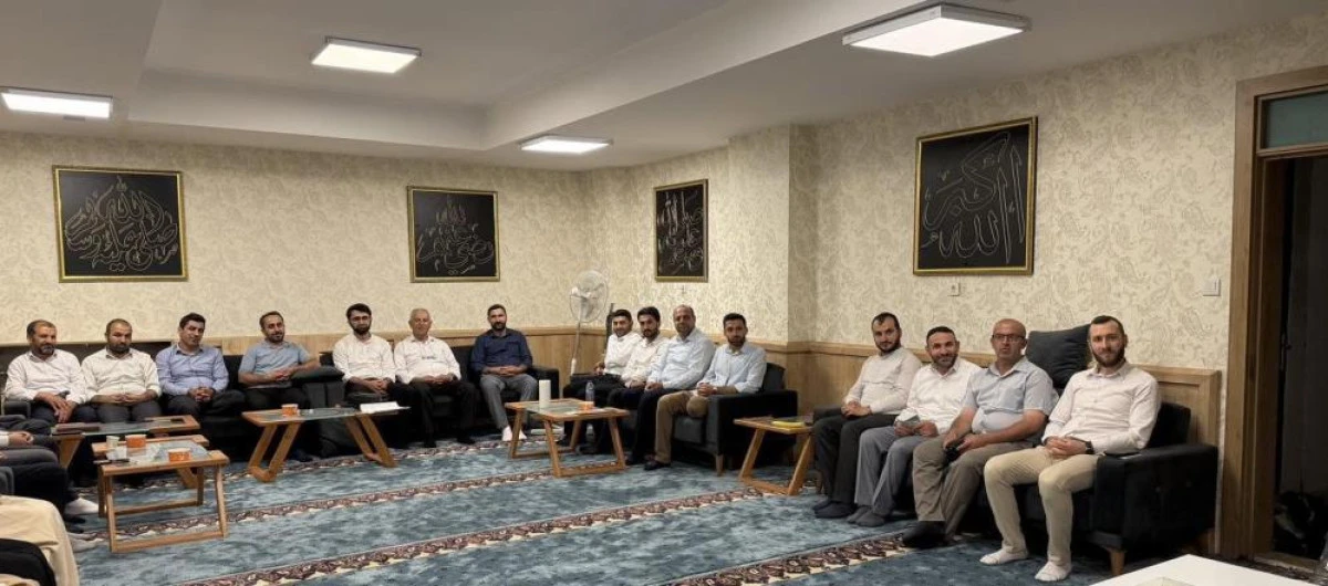 &Ccedil;EDES ve gen&ccedil;lik faaliyetlerine katkı sunan personele başarı belgesi takdim edildi