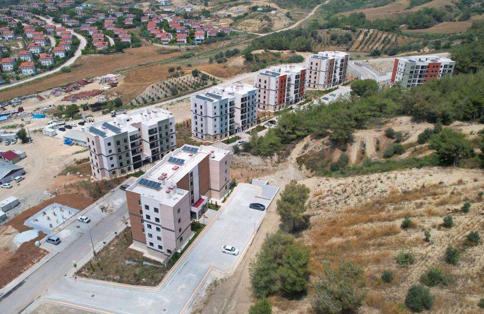 Deprem konutlarında yaşam başladı