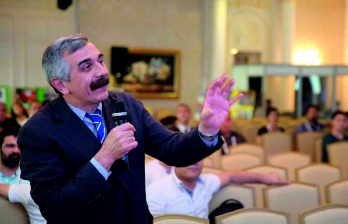 Doktor Çetin Kotan Van Erciş Karayolunda Kaza Yaptı