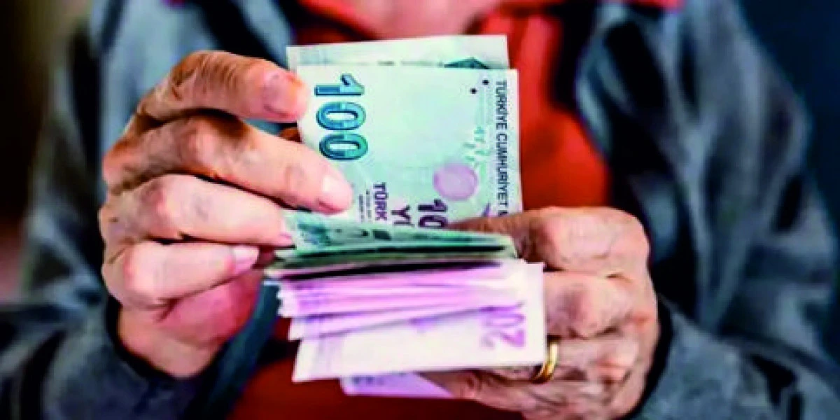 Emekli maaşı farklarının yatırılacağı tarih belli oldu