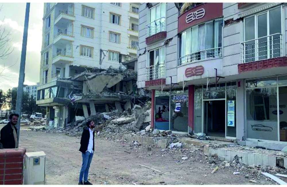 ERCİŞ GAZETESİ DEPREM B&Ouml;LGESİ ADIYAMAN&rsquo;DA