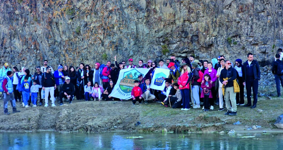 ERCİŞ ZERNAKİ DAĞCILIK  DOĞA GEZİLERİNE DEVAM EDDİYOR