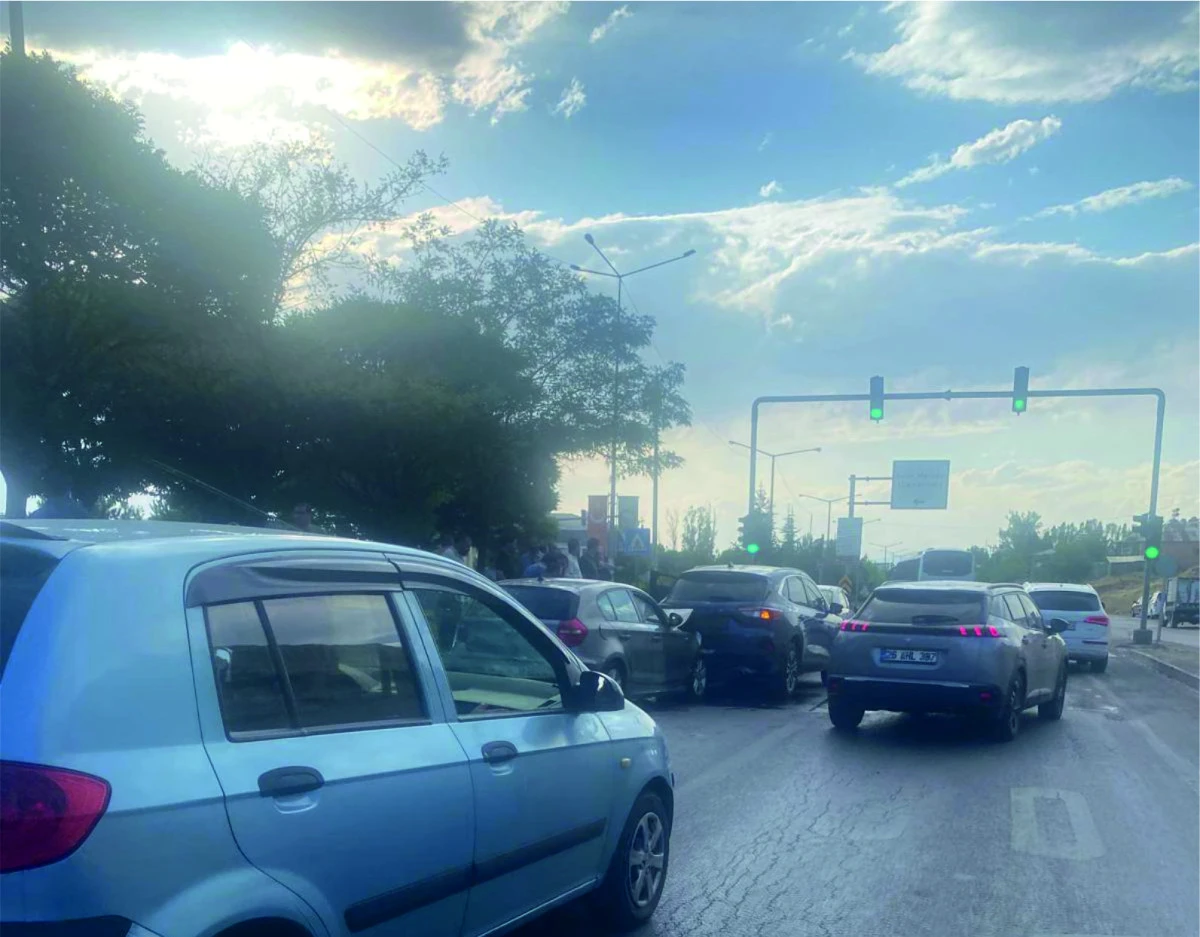 Erciş’de trafik kazası