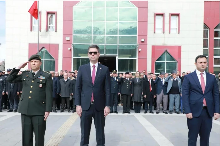 Erciş&rsquo;te 18 Mart &Ccedil;anakkale Zaferi ve Şehitler Anıldı 