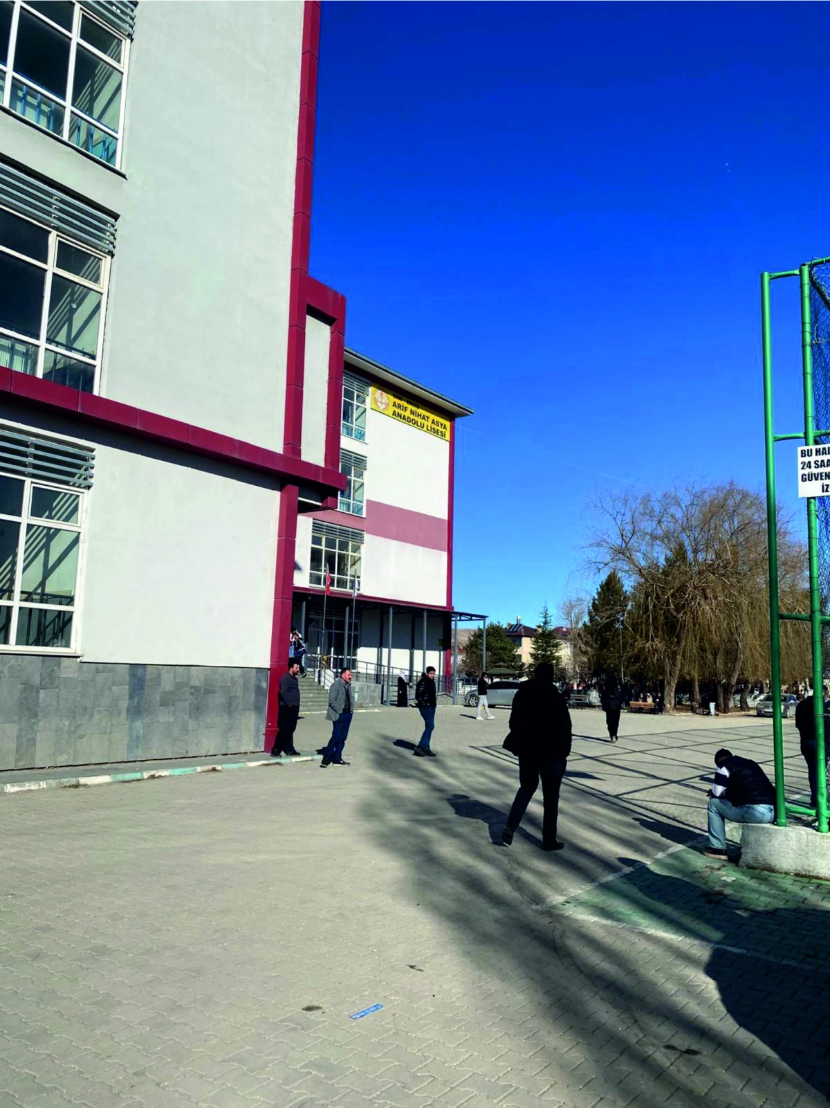 Erciş&rsquo;te A&ccedil;ık &Ouml;ğretim Lisesi Sınavının İlk Oturumu Yapıldı