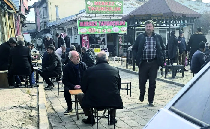 ERCİŞ&rsquo;TE ARALIK  AYINDA BAHAR HAVASI 