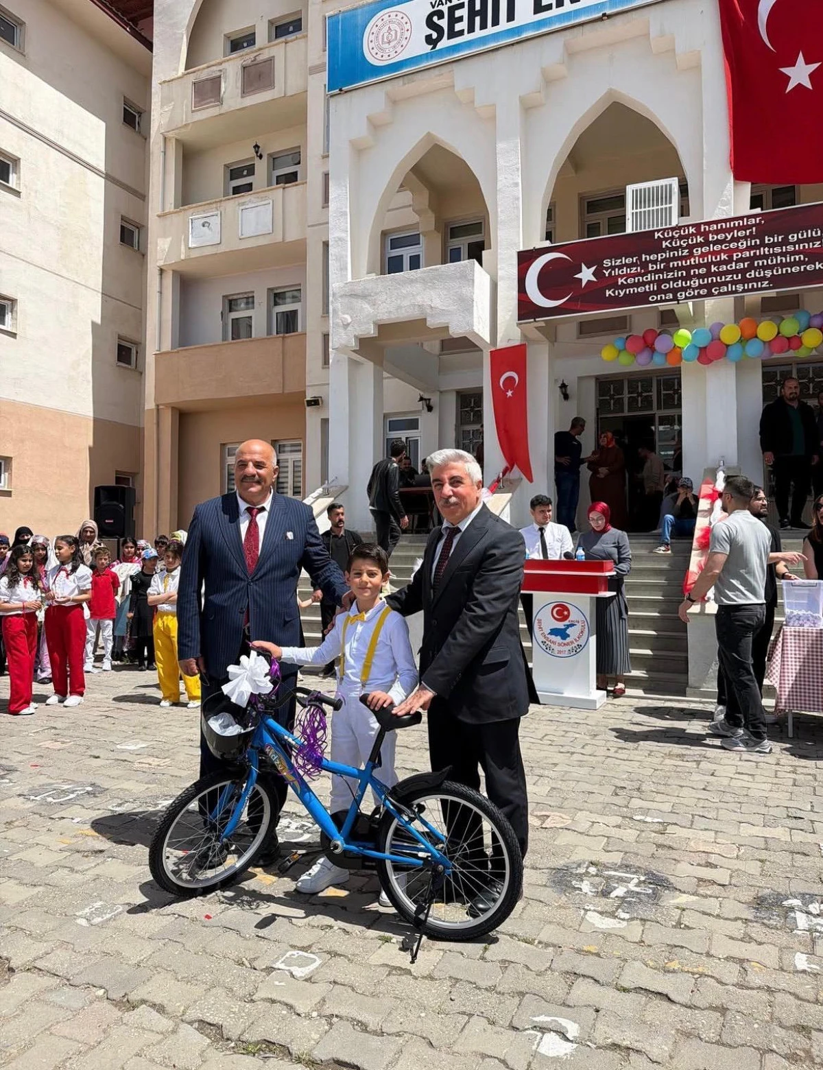 Erciş&rsquo;te Bahar Şenliği Coşkusu