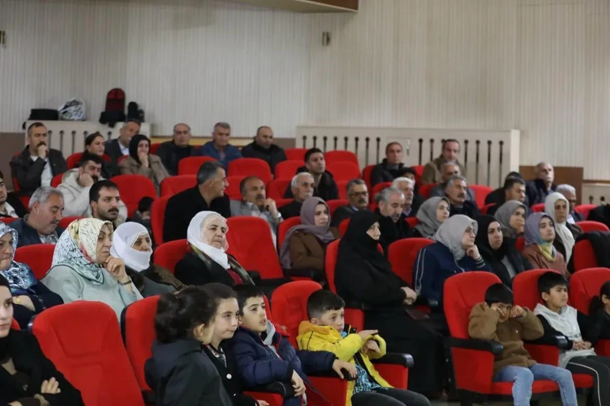 Erciş&rsquo;te &Ccedil;ocuk Sağlığı İ&ccedil;in &Ouml;nemli Eğitim: Mevsimsel Hastalıklara Karşı Farkındalık Artıyor