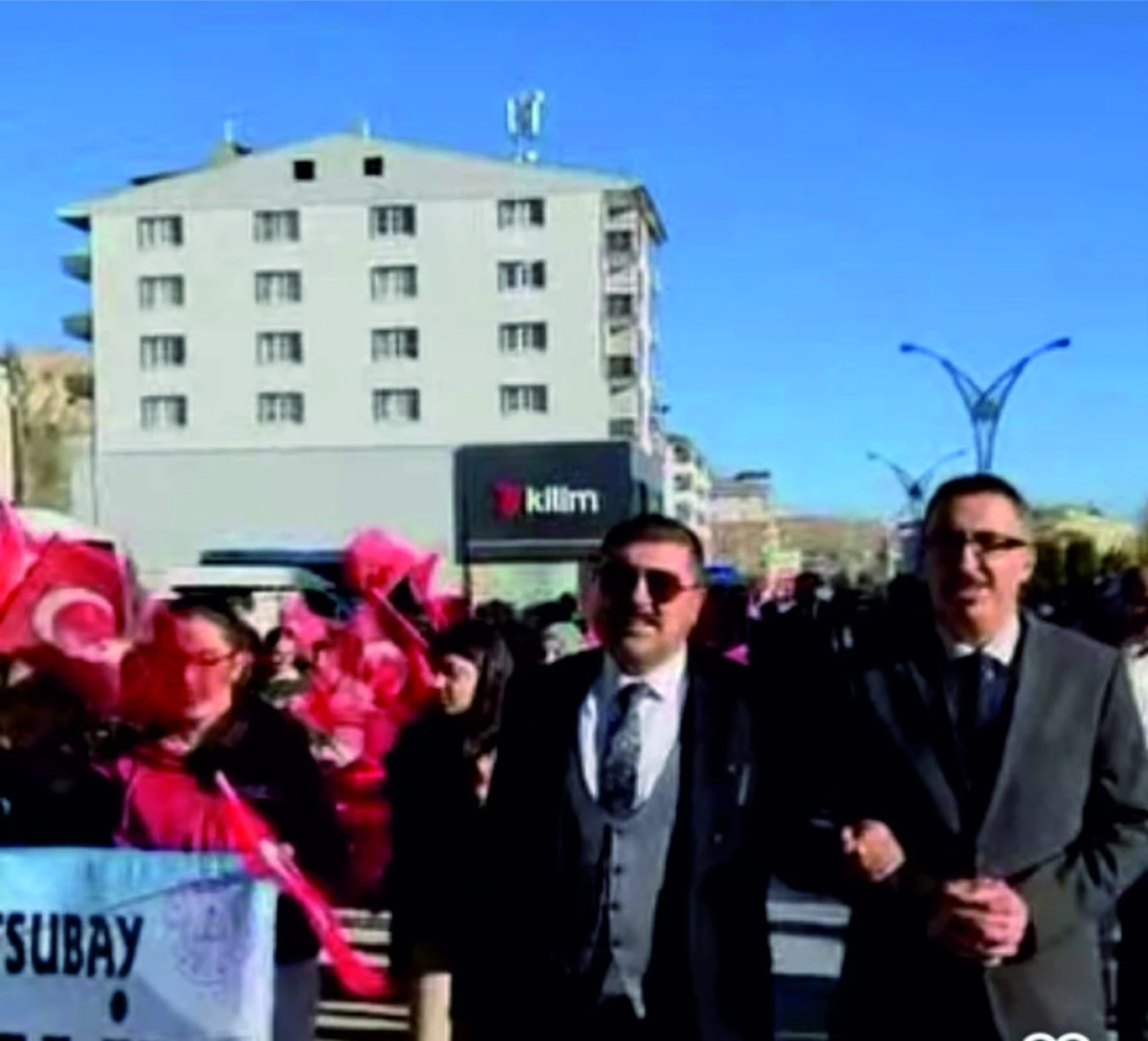 ERCİŞ’TE COŞKULU 29 EKİM CUMHURİYET BAYRAMI KUTLAMALARI YAPILDI