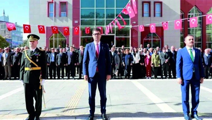 ERCİŞ’TE COŞKULU 29 EKİM CUMHURİYET BAYRAMI KUTLAMALARI YAPILDI