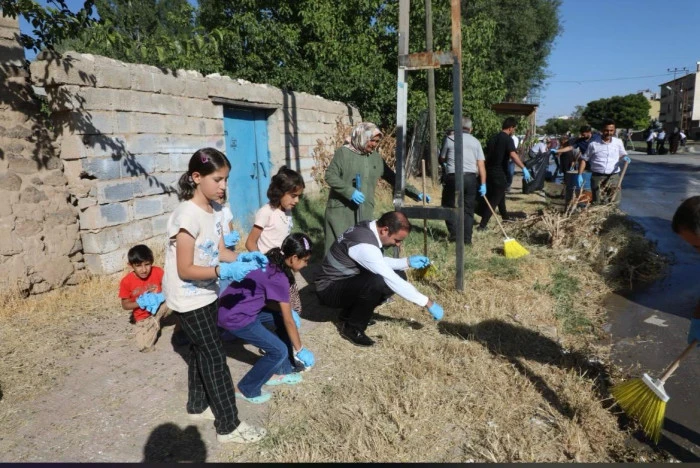 Erciş&rsquo;te Daha Temiz Bir Kent İ&ccedil;in Seferberlik