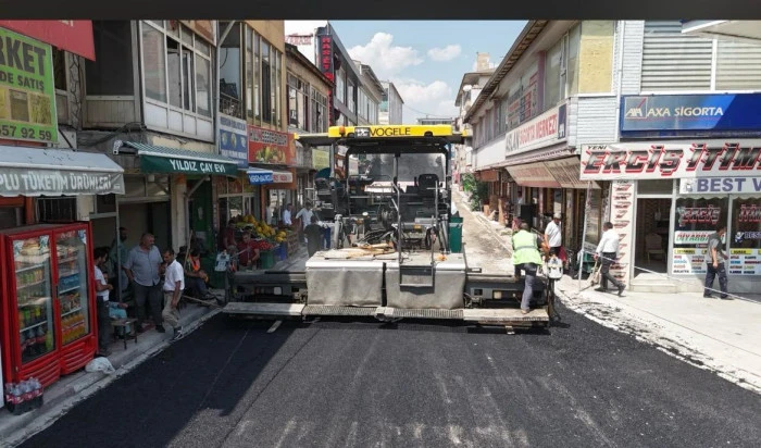Erciş&rsquo;te Delibaş Petrol Sokağı Asfaltlanıyor