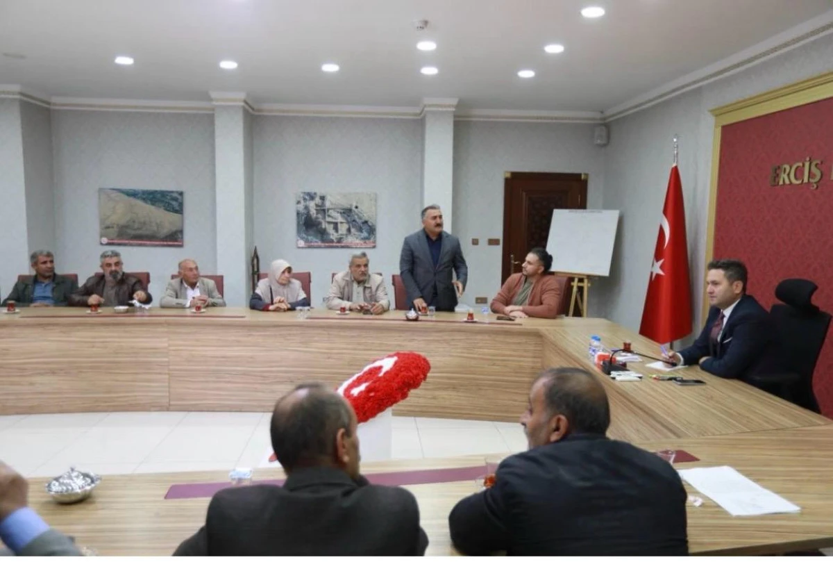 Erciş&rsquo;te Doğalgaz İ&ccedil;in &Ccedil;&ouml;z&uuml;m Aranıyor