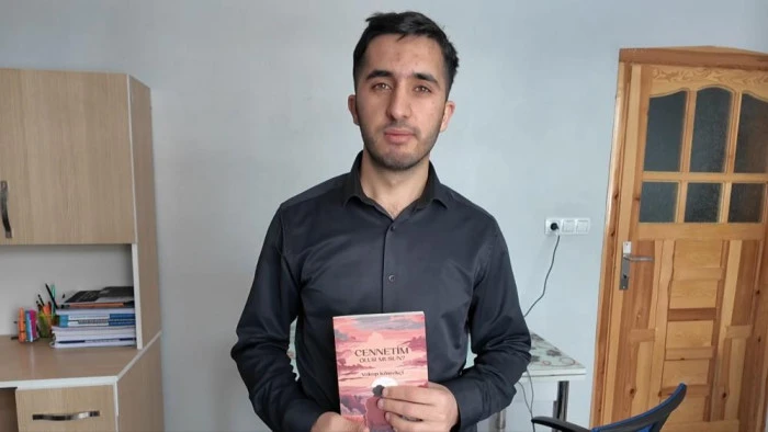 Erciş&rsquo;te engelli gen&ccedil; kitap yazarak hayata tutundu