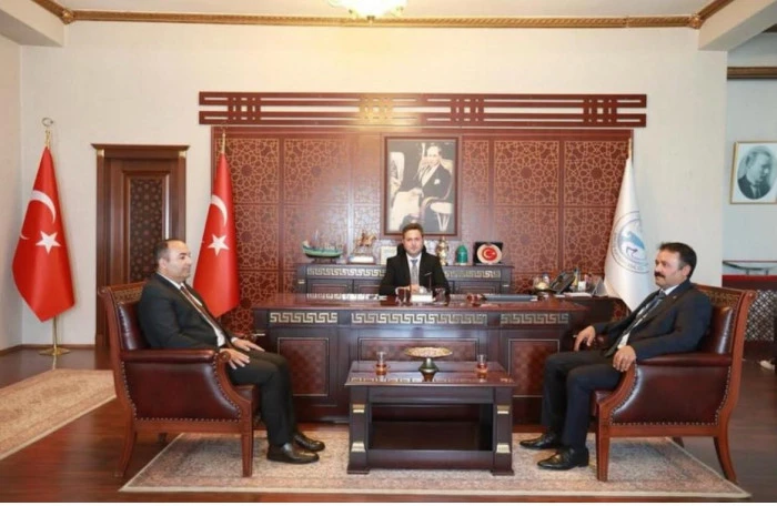 Erciş’te ilköğretim haftası’nda Kaymakam çelik’e ziyaret