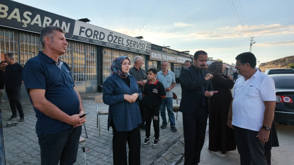 Erciş&rsquo;te Sanayi Sitesi&rsquo;nde Asfalt &Ccedil;alışması