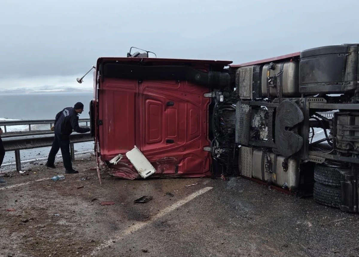 Erciş'te trafik kazası: 1 yaralı