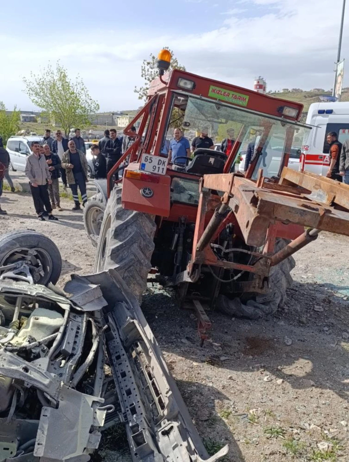Erciş'te trafik kazası: 4 yaralı