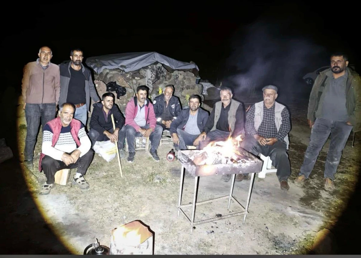 Erciş&rsquo;te Yayla Geceleri Canlandı