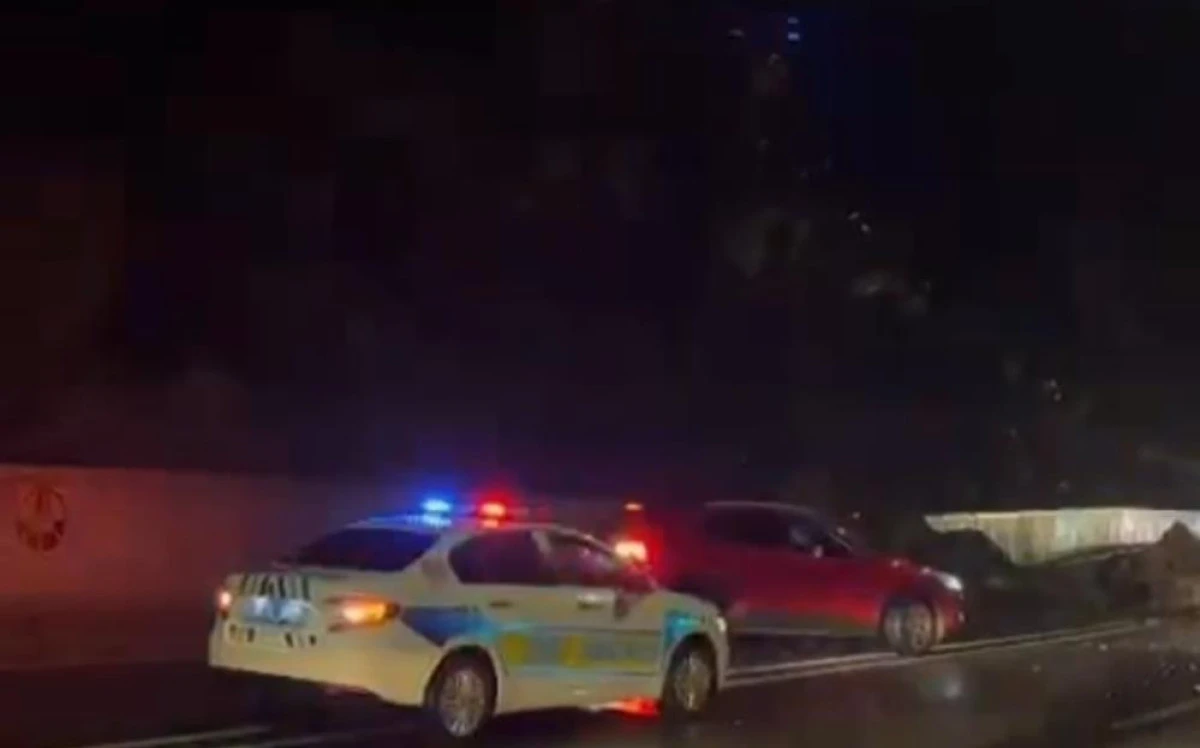 Hakkari-Van yolunda heyelan