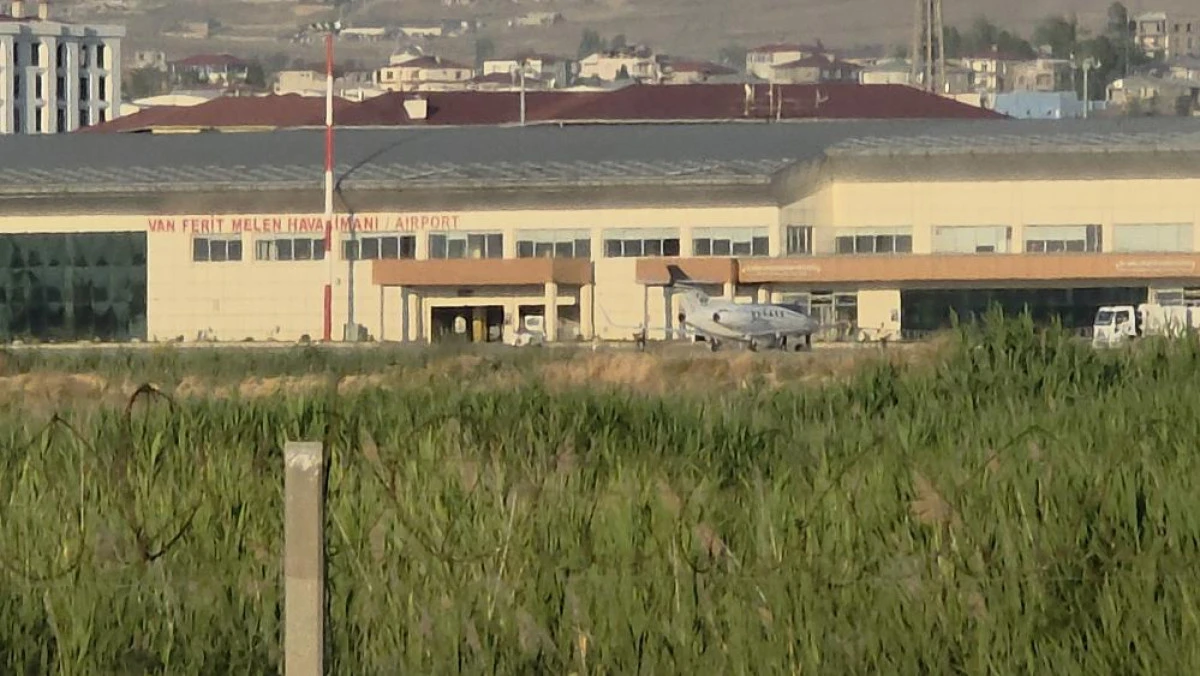 Hava ambulansları 10 yaşındaki &ccedil;ocuk i&ccedil;in seferber oldu