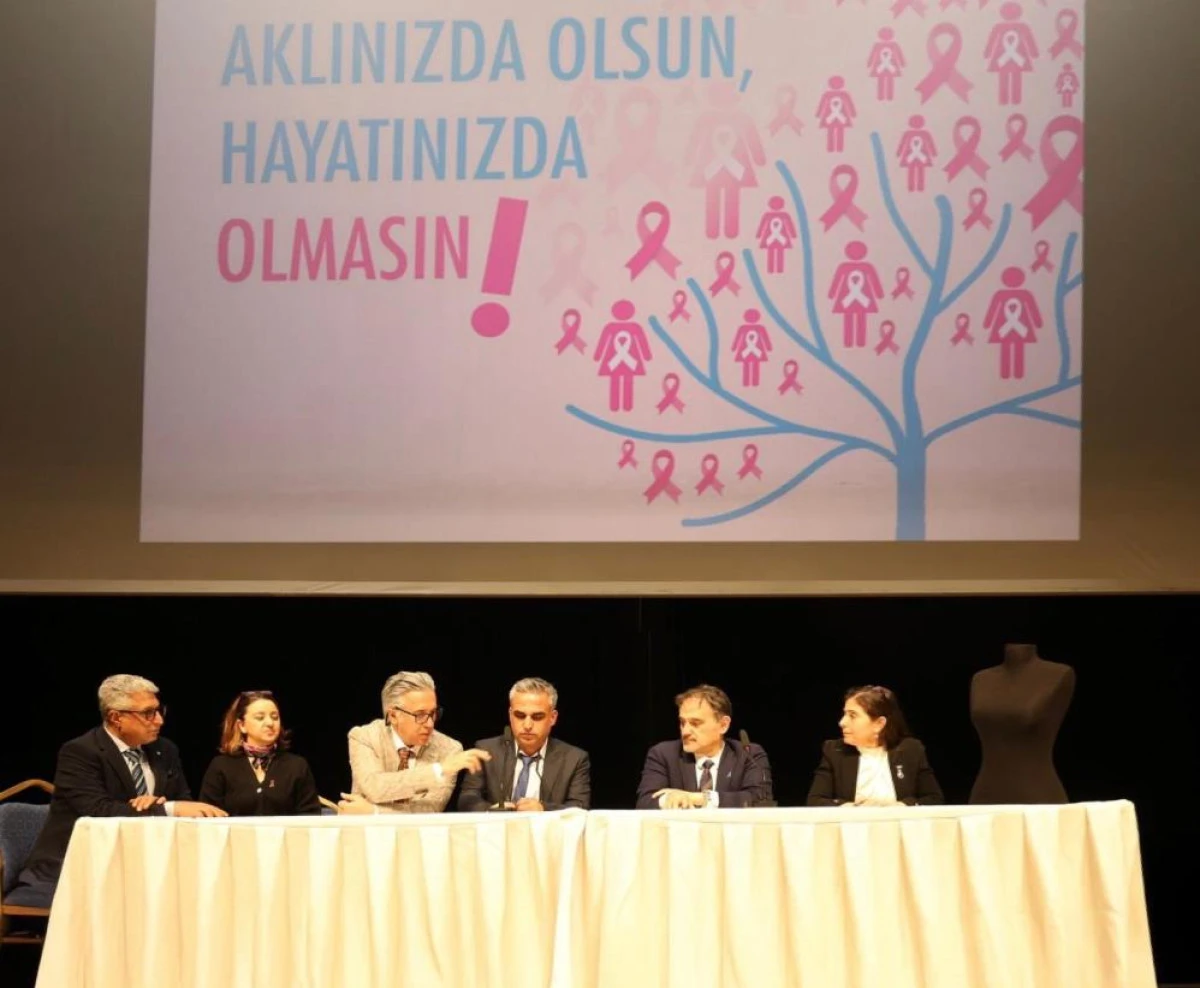 Hekimler, meme kanserine dikkat &ccedil;ekmek i&ccedil;in yola &ccedil;ıktı