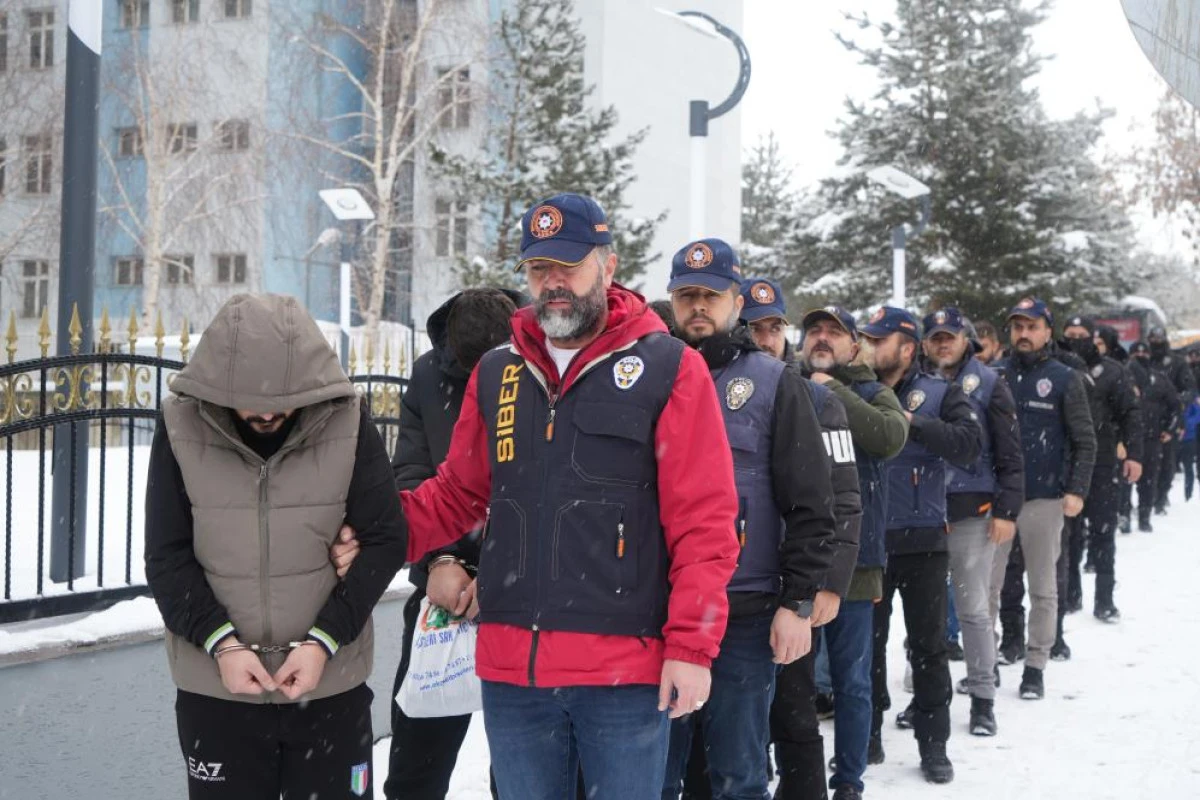 İşte dolandırıcıların akıl almaz y&ouml;ntemleri