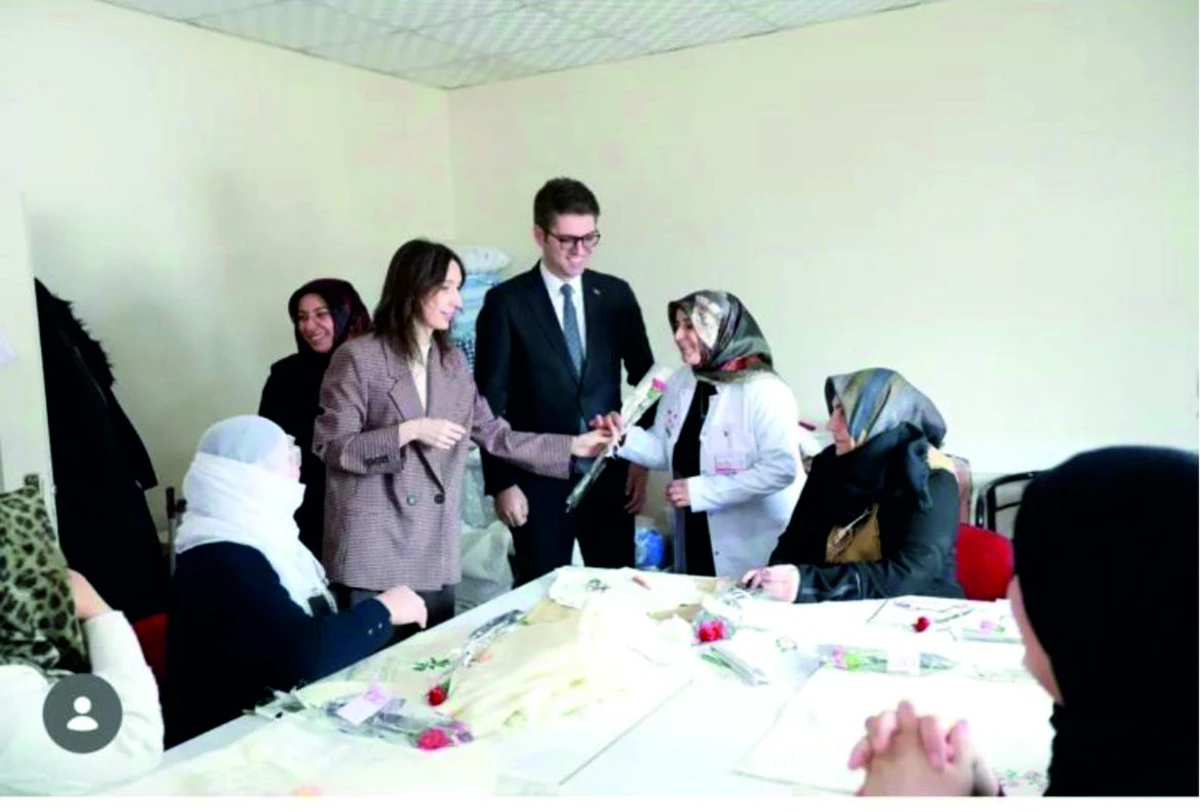 Kaymakam Karaloğlu&rsquo;ndan Kadınlara 8 Mart Kutlaması