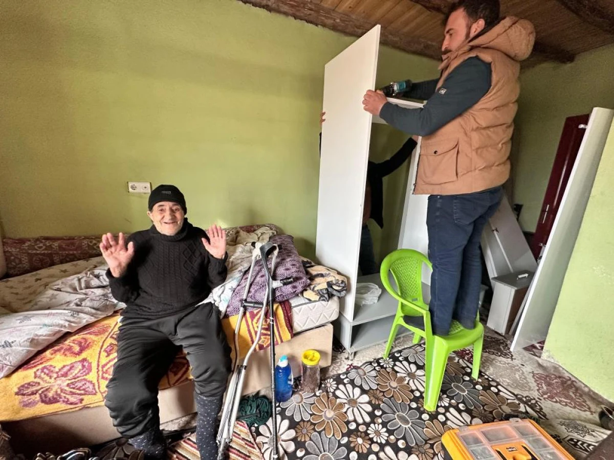 Kızılay Muradiye Şubesinden yaşlılara ziyaret