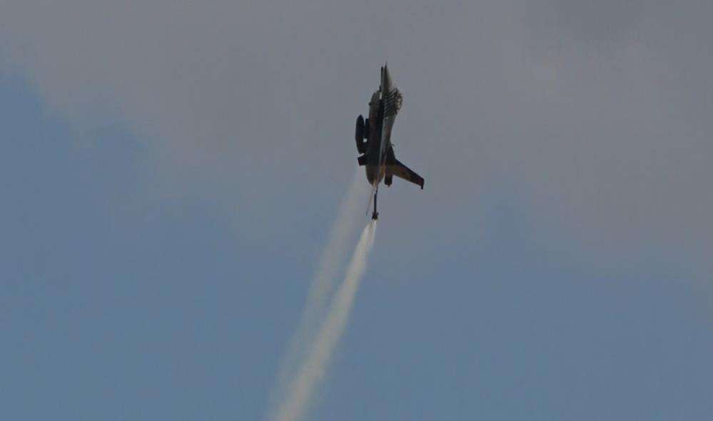 Malazgirt'te SOLOTÜRK gösterisi nefes kesti