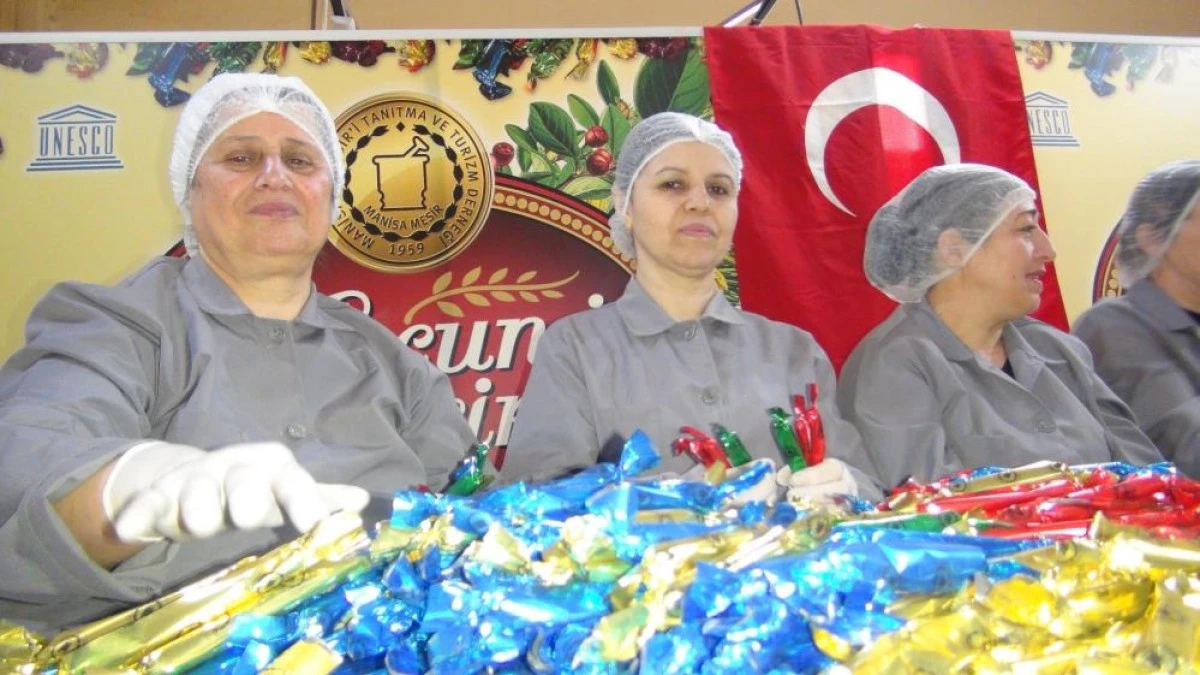 Manisa'dan 485 yıldır şifa dağıtan mesirin duası yapıldı