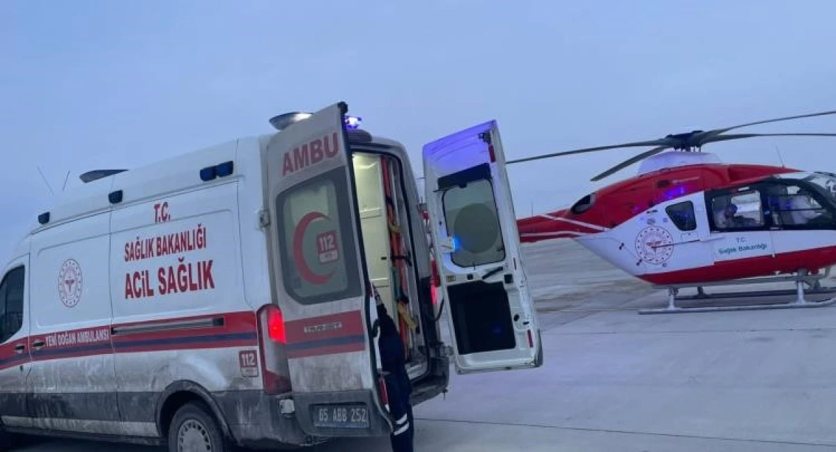 Muş&rsquo;ta solunum sıkıntısı yaşayan bebek Van&rsquo;a nakledildi
