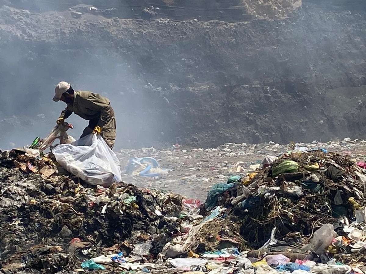 PATNOS BELEDİYESİ PATNOS ÇÖPLÜĞÜNDEN  GEÇİMİNİ YAPANLARIN EKMEĞİNE GÖZ DİKTİ