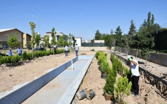 Patnos'ta çevre düzenleme çalışmaları aralıksız devam ediyor